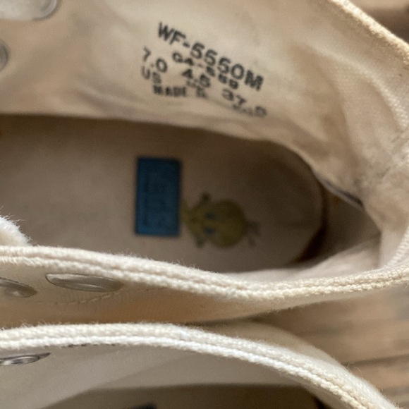 Last Chance🥳! Looney Tunes Keds. Size 7. - Picture 7 of 10